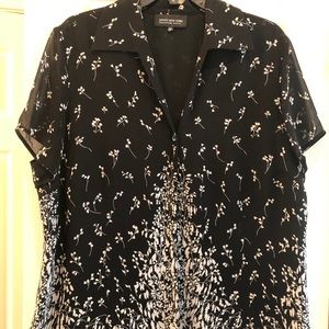 Jones New York Delicate Black Top